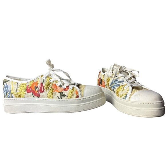 J Slides Women's 9 Noir‎ Floral Embroidered Platform Sneaker White Beige Artsy - Picture 1 of 10